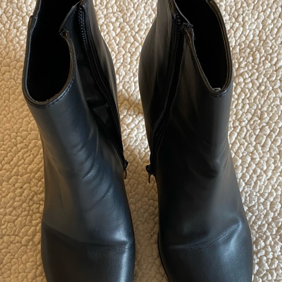 Nine West Ankle Heel Booties - Picture 8 of 9